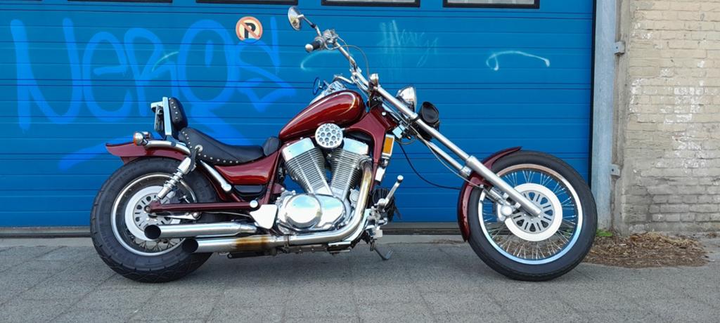 Suzuki Intruder 1400 Chopper, Motoren, 2 cilinders, Chopper, Gebruikt, Sportuitlaat