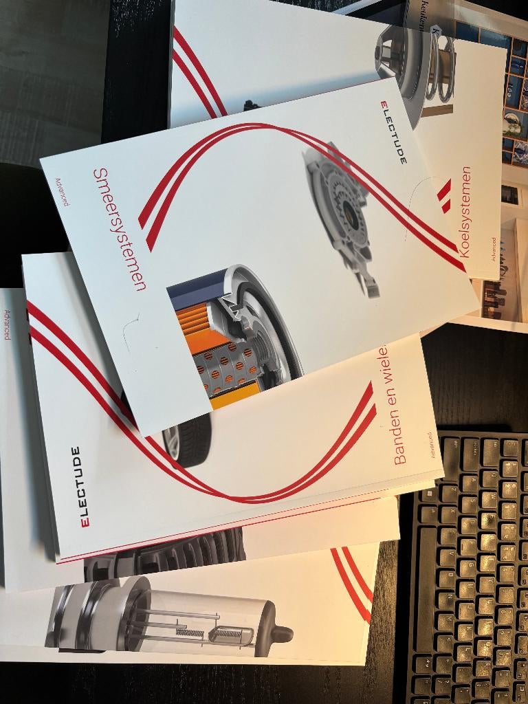 Development classroom advanced leerjaar 1 en Cars 1 Praktijk, Ophalen, Nieuw, Autotechniek