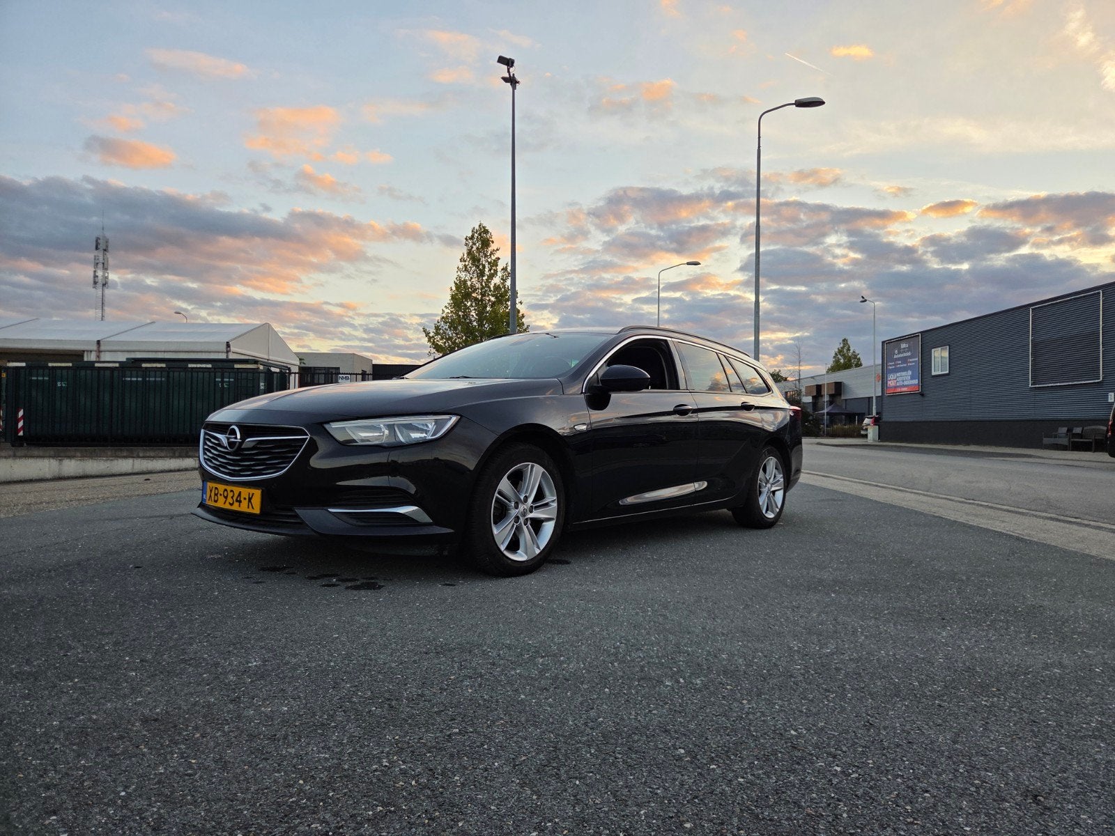 Opel Insignia 1.5 Turbo 165pk, camera, agr, trekhaak, beurt, Voorwielaandrijving, Dealer onderhouden, 164 pk, 4 cilinders