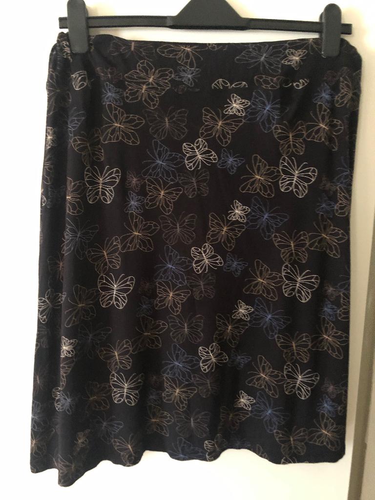 rok XL blauw/wit/geel vlinders, Kleding | Dames, Rokken, Blauw, Maat 46/48 (XL) of groter, Ophalen of Verzenden, Zo goed als nieuw