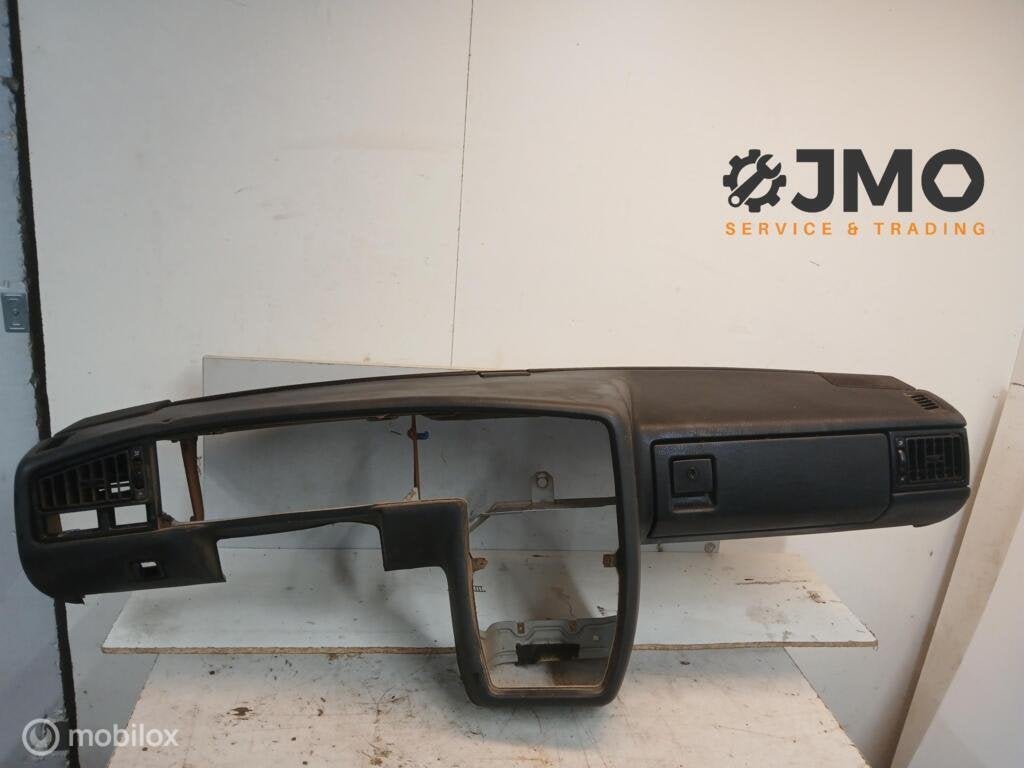 Dashboard origineel zwart VW Corrado 1988-1995, Auto-onderdelen, Gebruikt, Volkswagen, Ophalen of Verzenden, Volkswagen