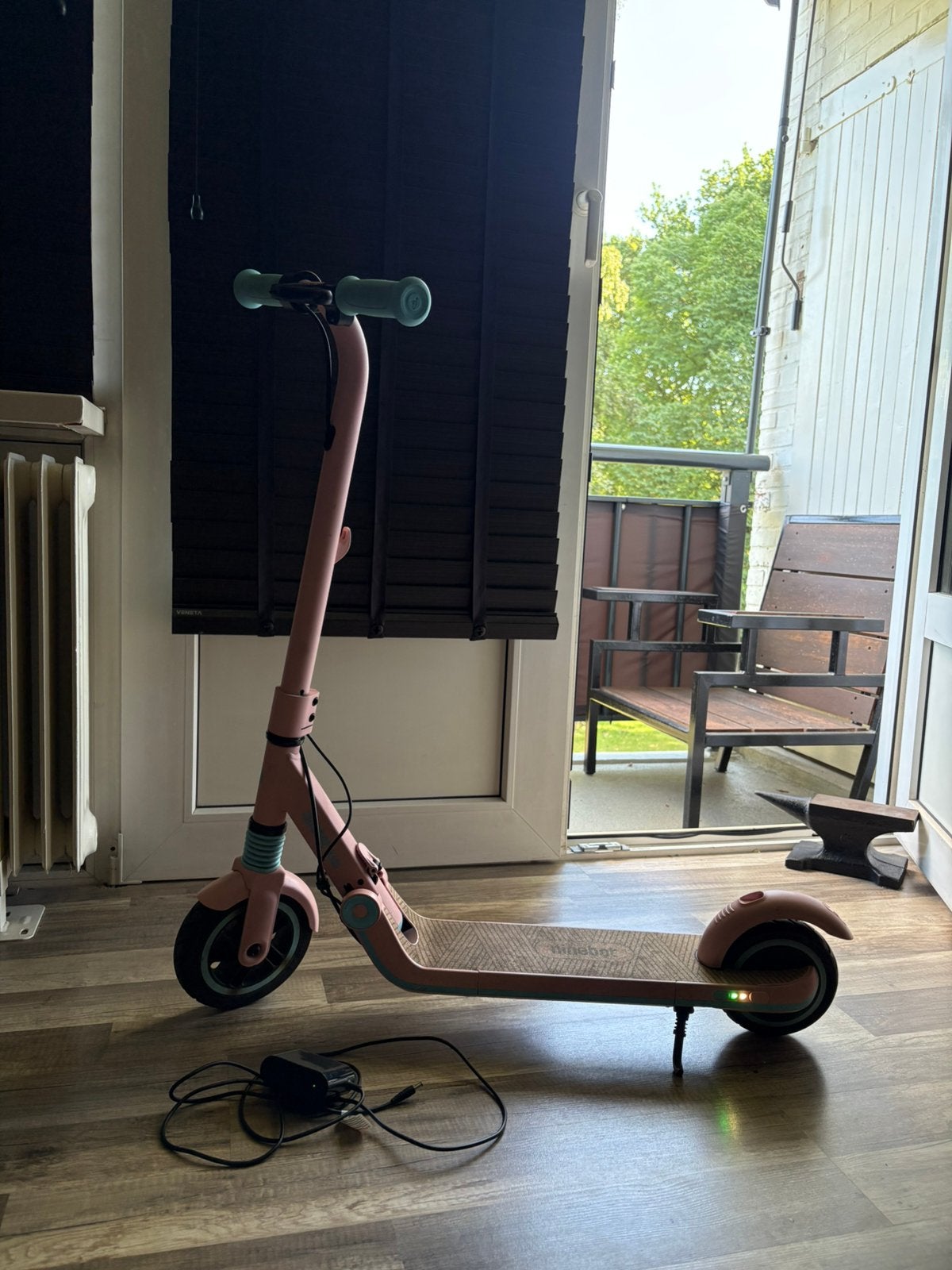 Ninebot by Segway eKickScooter Zing E8 - E-step, Fietsen en Brommers, Steps, Ophalen, Zo goed als nieuw, Elektrische step (E-scooter)