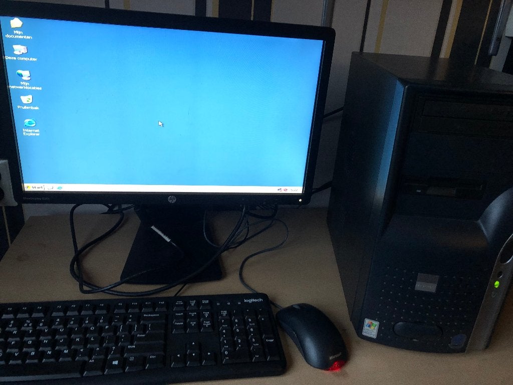 retro pc Pentium 4 met Windows XP / 98, Computers en Software, Ophalen of Verzenden