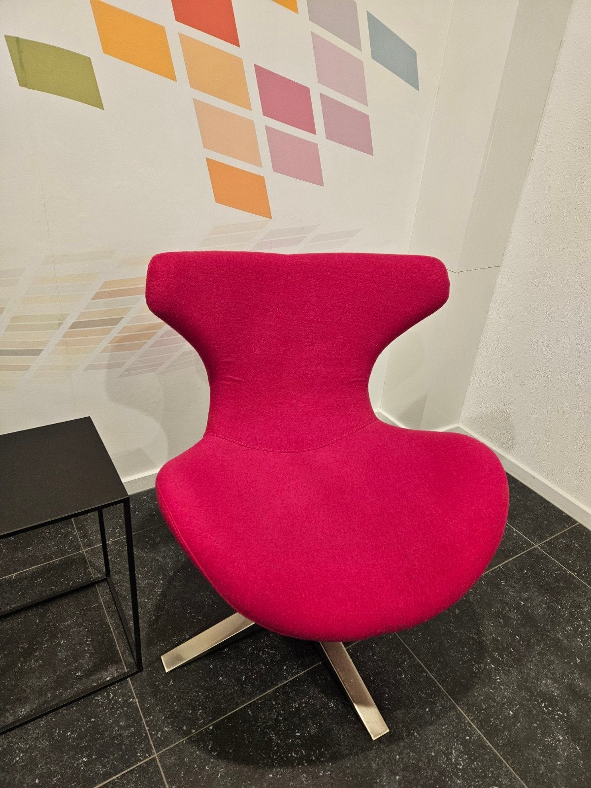 3 Gekleurde fauteuils, Ophalen, Zo goed als nieuw