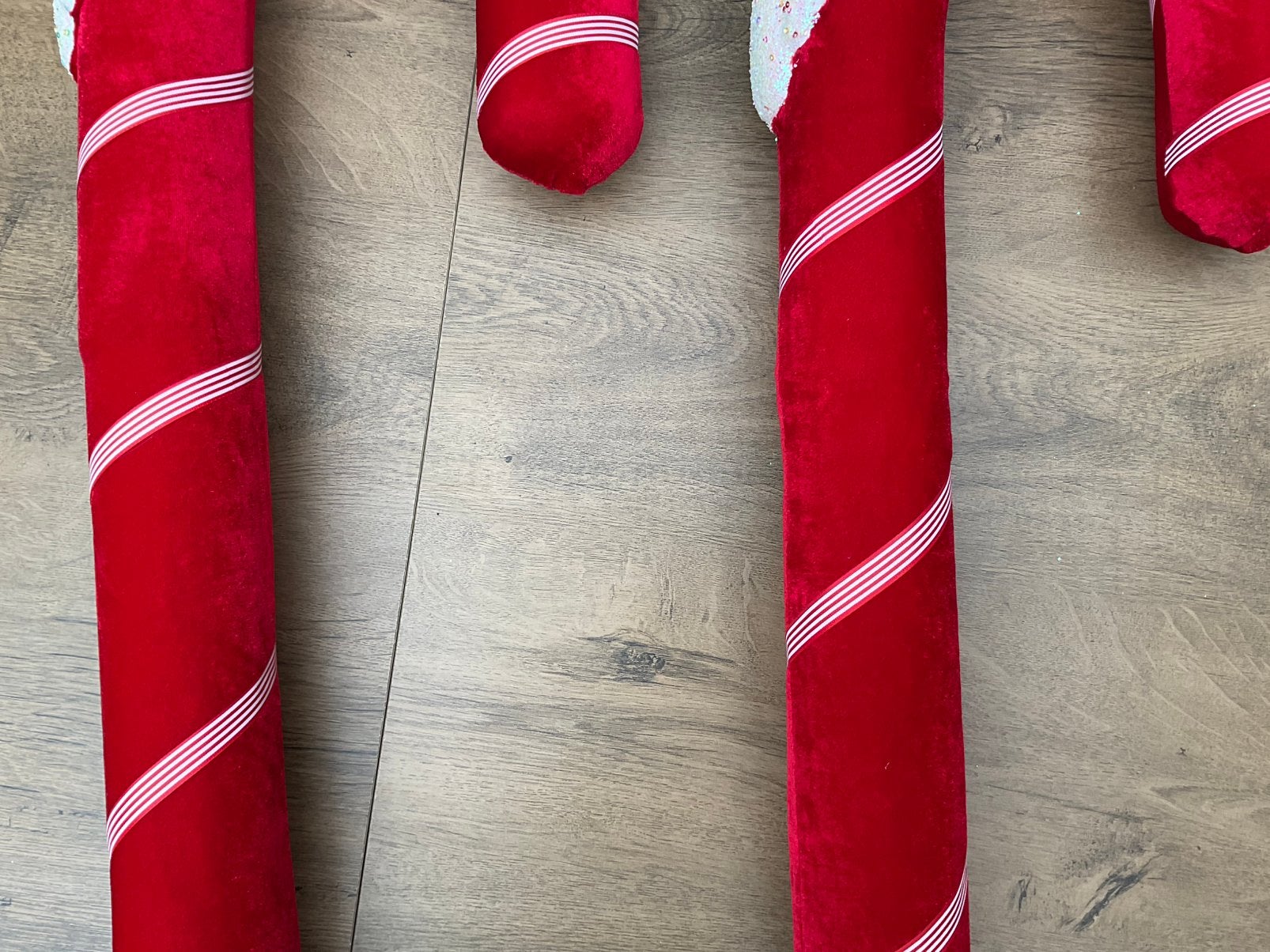 2 grote Kerst Candy canes fluweel ca 70cm.ALLEEN OPHALEN, Ophalen, Nieuw
