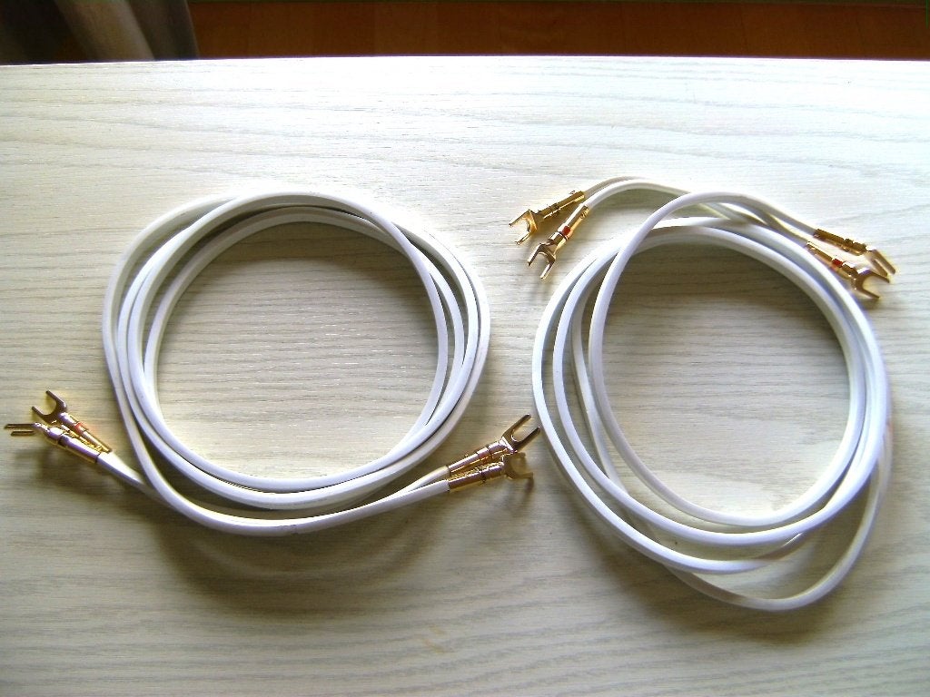 Luidsprekerkabels Argon 4 mm2,  2 lengtes  van 2,25 meter, Ophalen of Verzenden, Zo goed als nieuw, 2 tot 5 meter, Luidsprekerkabel