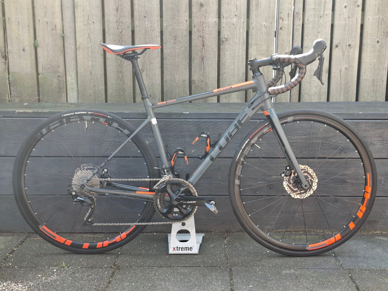 Cube Attain SL Disc - Racefiets - Shimano 105 - maat 53, Fietsen en Brommers, Fietsen | Racefietsen, Aluminium, Zo goed als nieuw