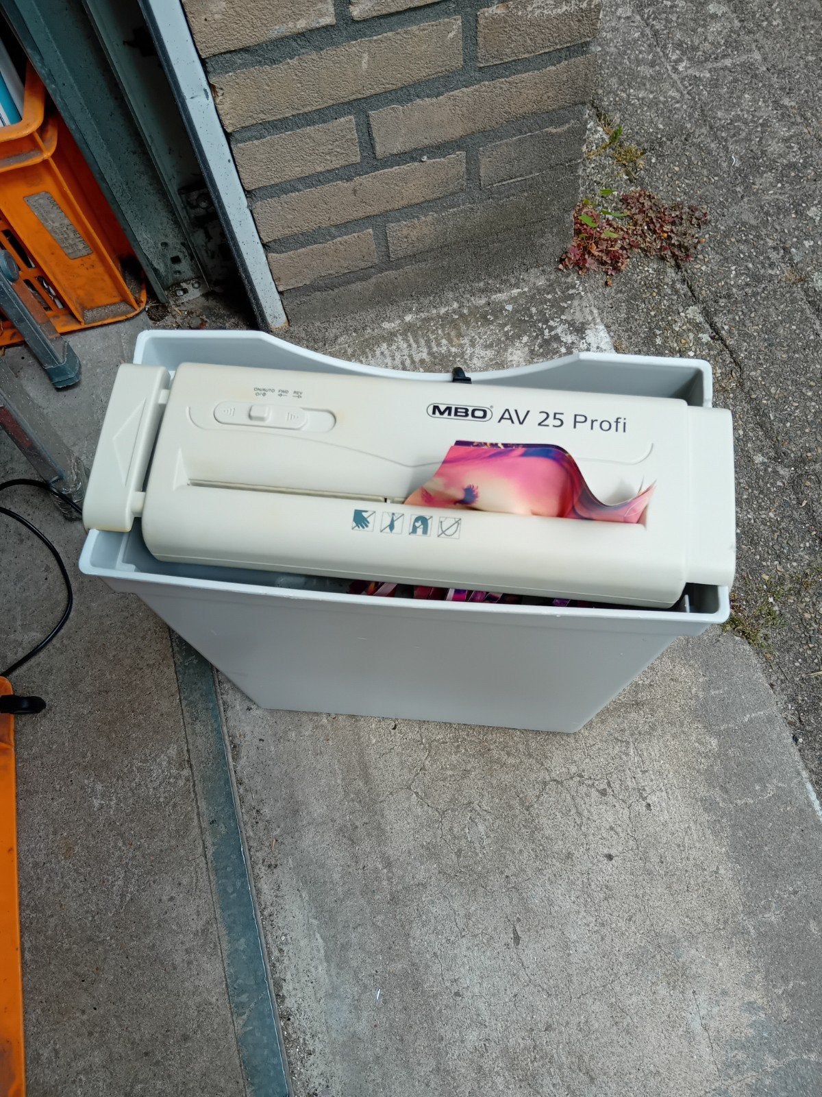 Papiersnijder papierversnipperaar merk MBO AV 25 profi, Diversen, Ophalen of Verzenden