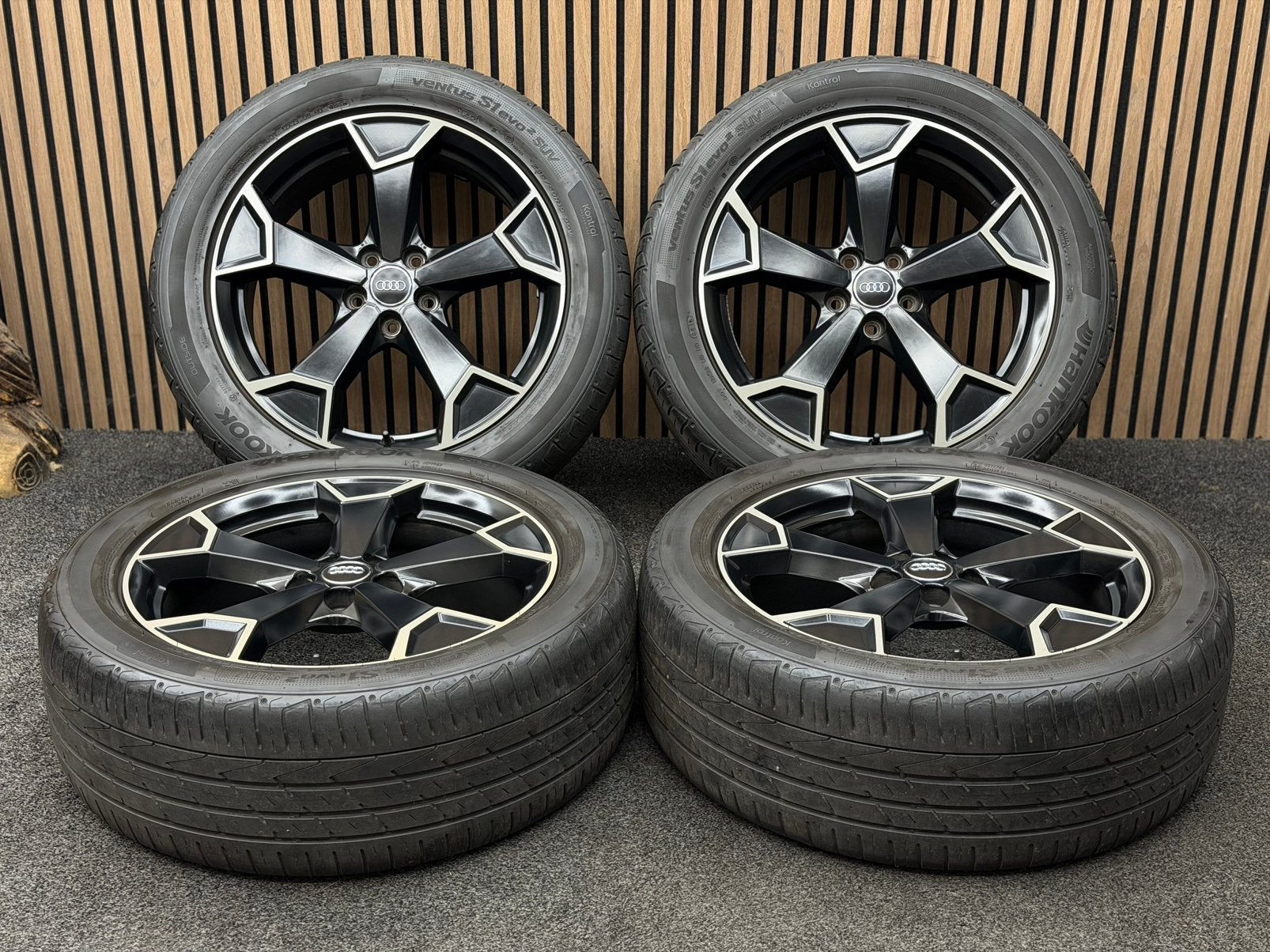 Originele 19 inch Audi Q3 5x112 ET43 235/50/19 Hankook AO, ., Banden en Velgen, 235 mm, .