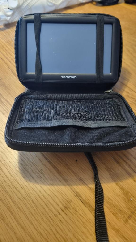 TomTom navigatiesysteem met accessoires - Perfect werkend, Ophalen of Verzenden