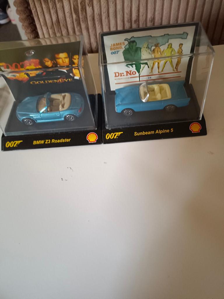 James Bond 007 Diecast Modelauto's: BMW Z3 & Sunbeam Alpine, Ophalen of Verzenden