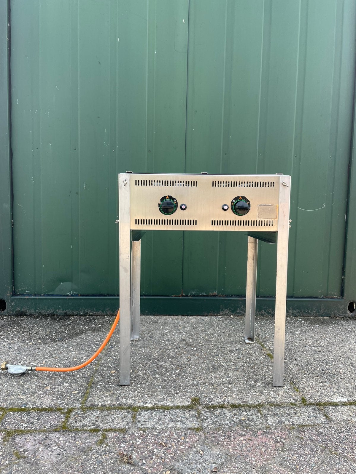 TE HUUR: slagers BBQ, Ophalen, Zo goed als nieuw, 65 cm of meer, 70 cm of meer