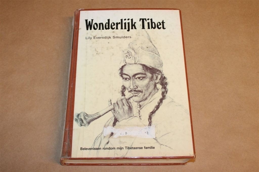 Wonderlijk Tibet — Tibetaanse Cultuur & Familieverhaal 1986, Ophalen of Verzenden, Gelezen, Azië