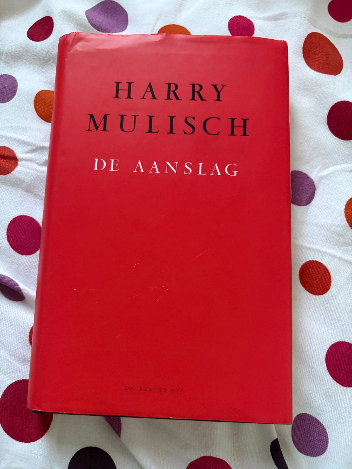 Harry Mulisch - De Aanslag (Boek), Ophalen of Verzenden, Zo goed als nieuw, Nederland