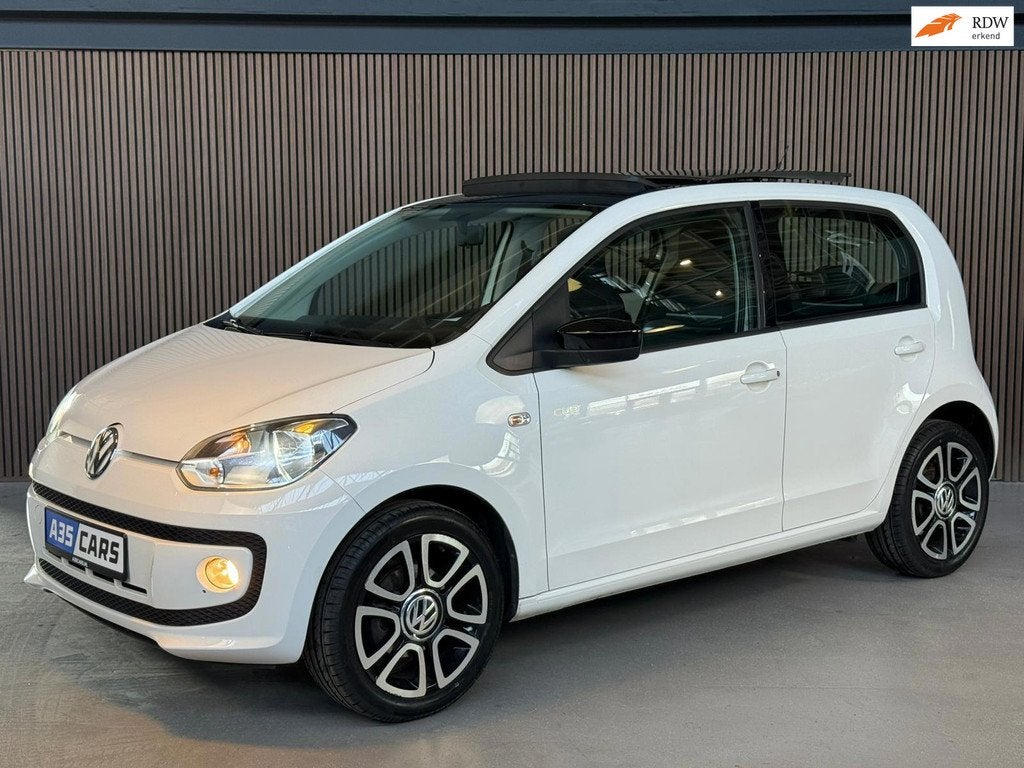 Volkswagen Up! 1.0 CUP-editie|PANO|AIRCO|STOELVERWARMING|APK, Voorwielaandrijving, Stof, Gebruikt, 60 pk