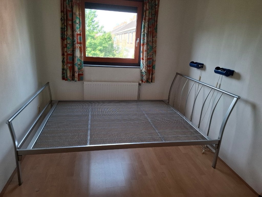 tweepersoons bed, 140 x 200, Ophalen, Tweepersoons, 140 cm, Zo goed als nieuw