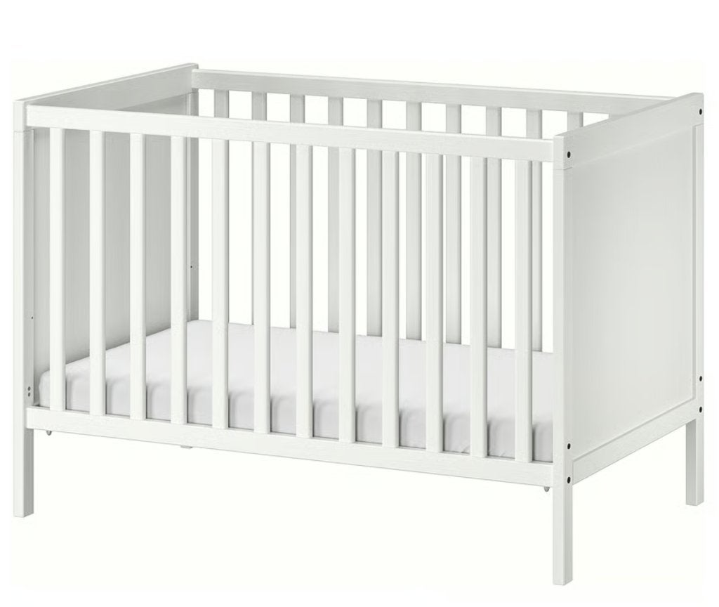 IKEA SUNDVIK Ledikant wit 60x120 cm met HIMLAVALV matras, Ophalen, Gebruikt, Ledikant
