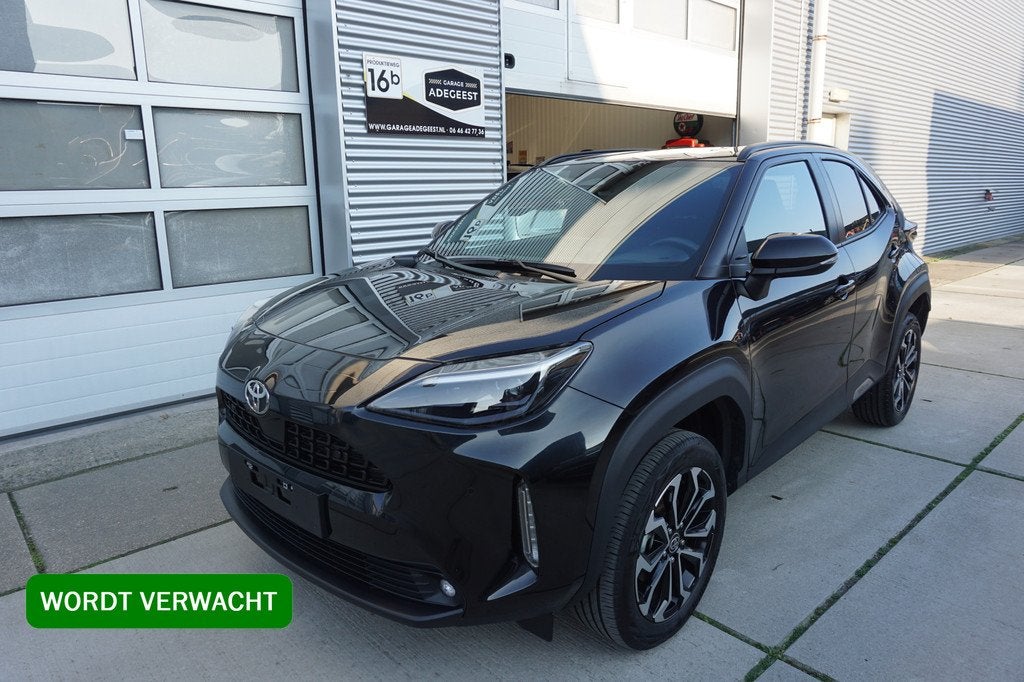 Toyota Yaris Cross 1.5 Hybrid 130 Dynamic |Navi|Carplay|PDC, Gebruikt, Zwart, 1490 cc, Bedrijf