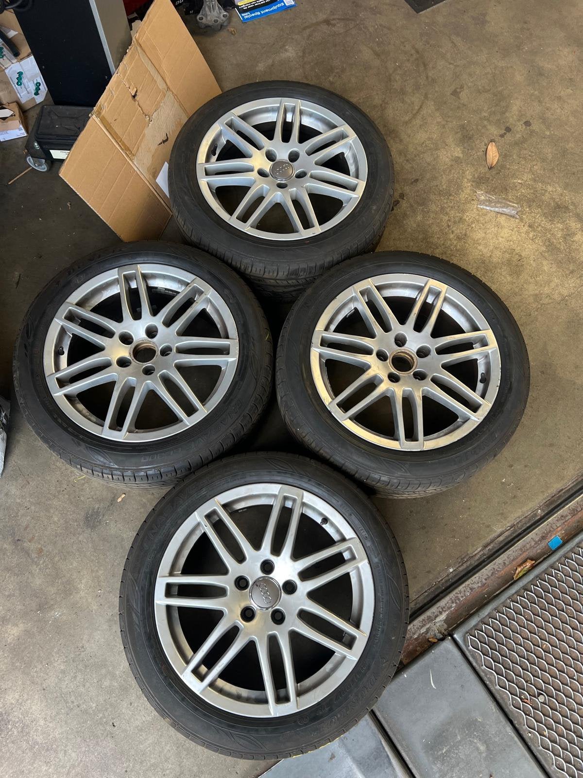 215x50x17 inch audi velgen met banden, Ophalen of Verzenden