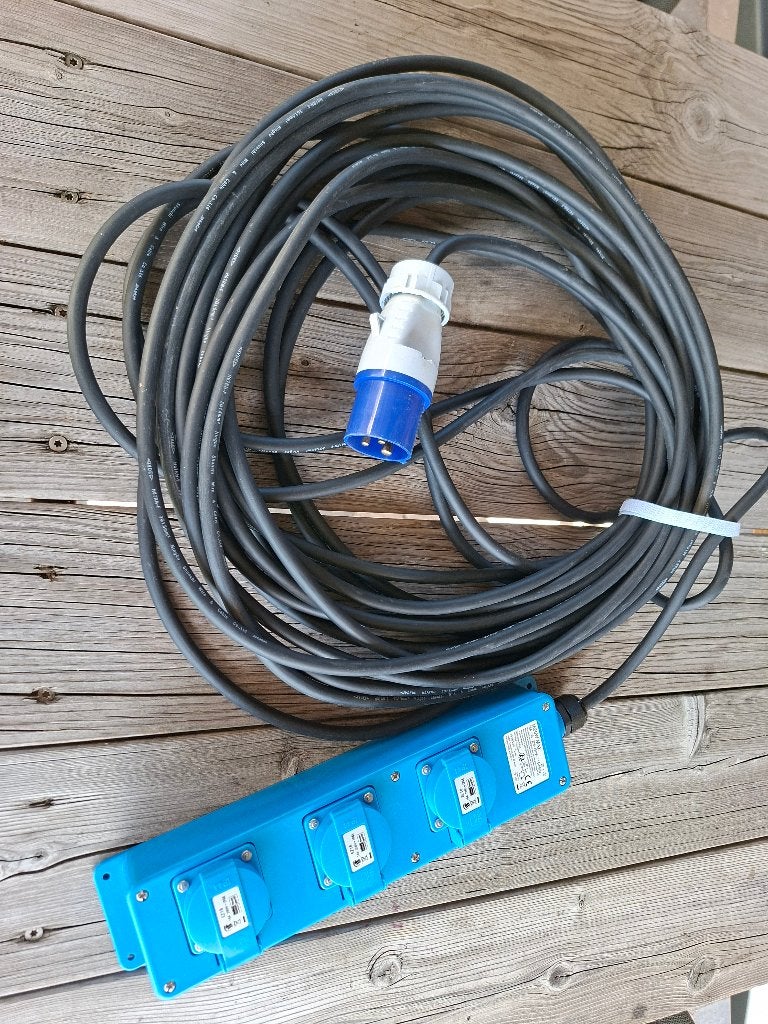 Cee 3 weg campingkabel 20 mtr, Ophalen of Verzenden, Zo goed als nieuw