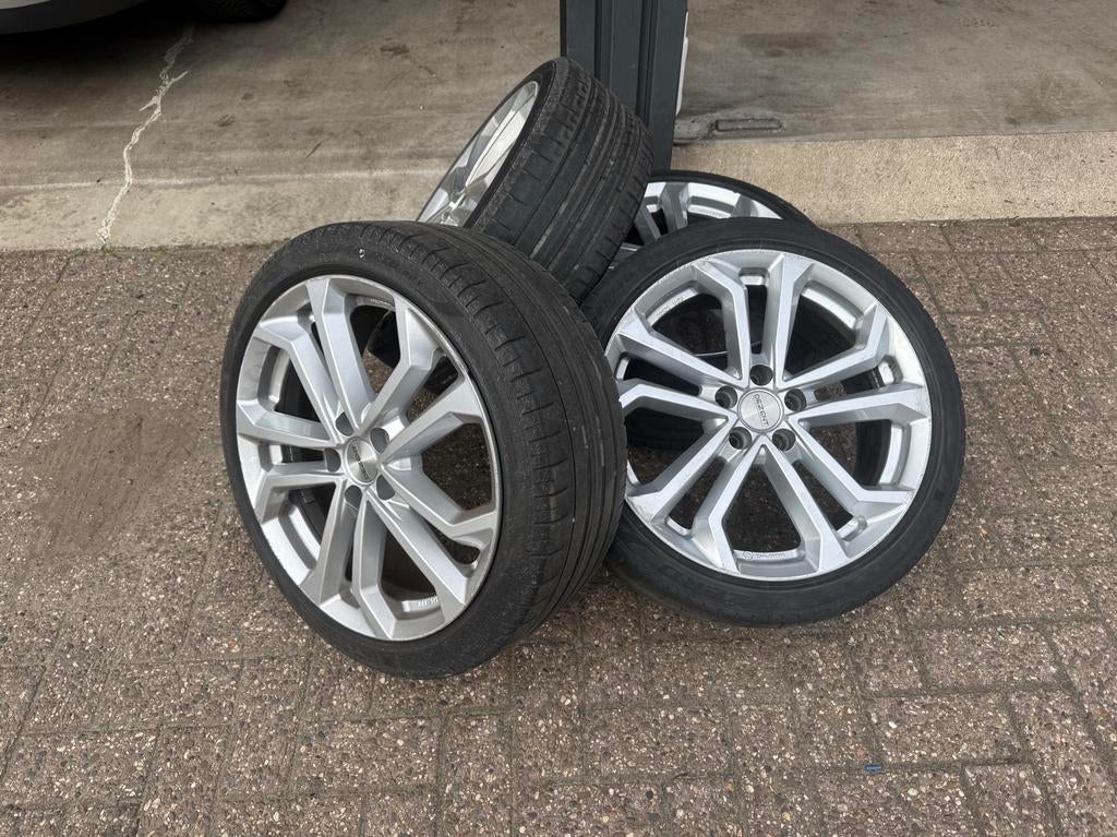 Velgenset Dezent 18 inch 5x108 o.a. Volvo, Auto-onderdelen, Banden en Velgen, Ophalen, 18 inch, Gebruikt, Banden en Velgen