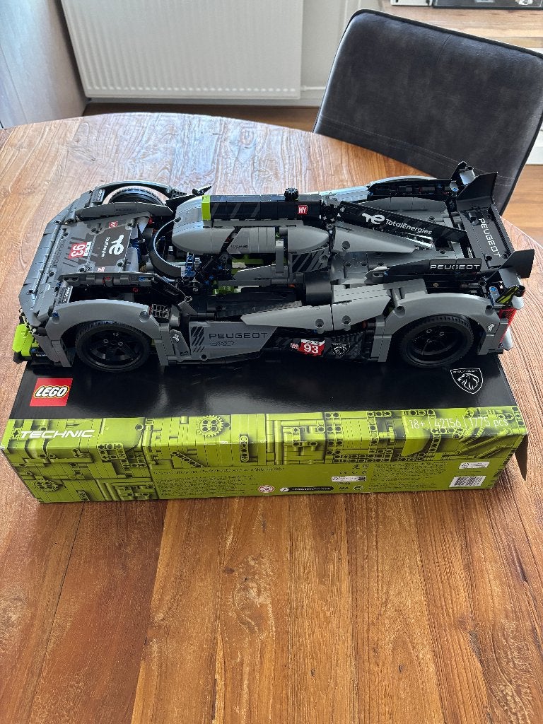 Lego 42156 - PEUGEOT 9X8 24H Le Mans Hybrid Hypercar, Inclusief instructies, Lego, Ophalen of Verzenden, Zo goed als nieuw