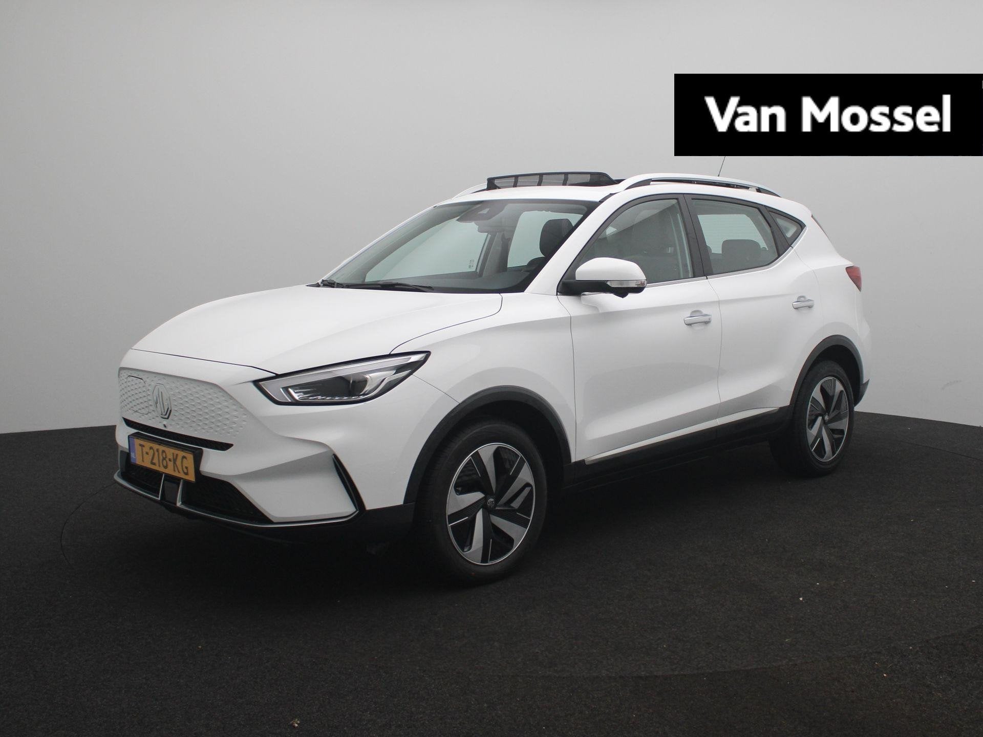 MG ZS EV Long Range Luxury 70 kWh | Apple carplay | Camera |