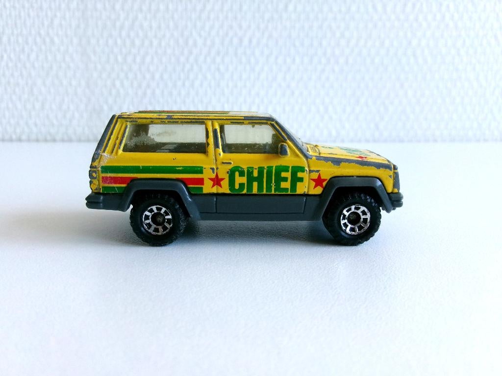 Jeep Cherokee geel 1:58 BP Chief Matchbox (geen ovp), Ophalen of Verzenden, Gebruikt, Auto