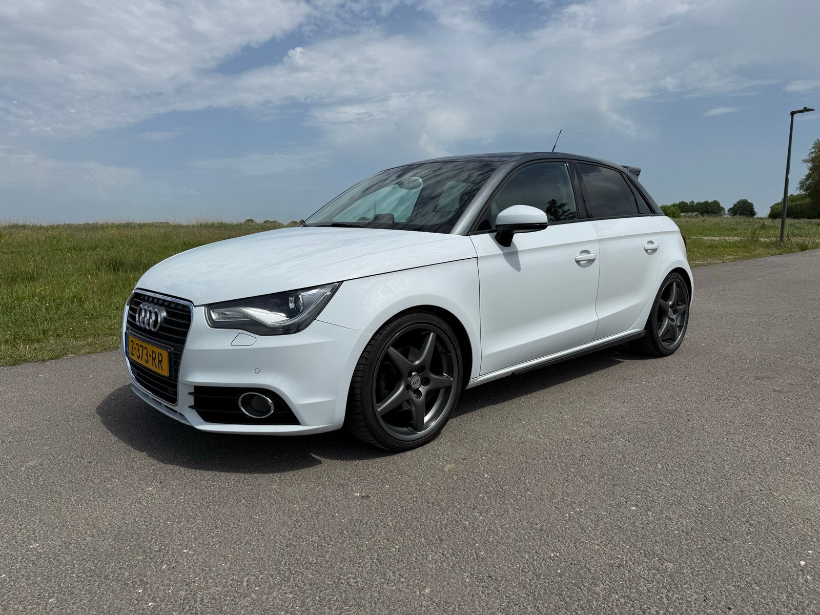 Audi A1 1.4 Tfsi ABT Sportback 2012 Wit, Auto's, Voorwielaandrijving, A1, Zwart, 4 cilinders