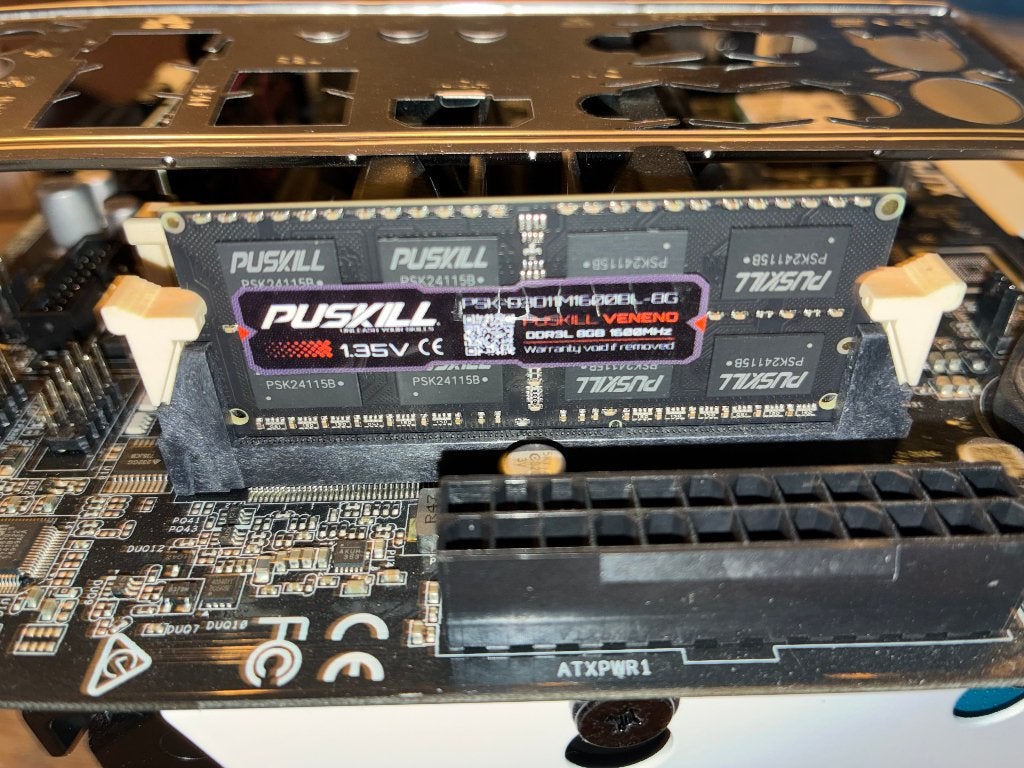 Asrock J4205-ITX mainboard met Ram en extra Wifi module, DDR3, Ophalen of Verzenden, Zo goed als nieuw, Mini-ITX