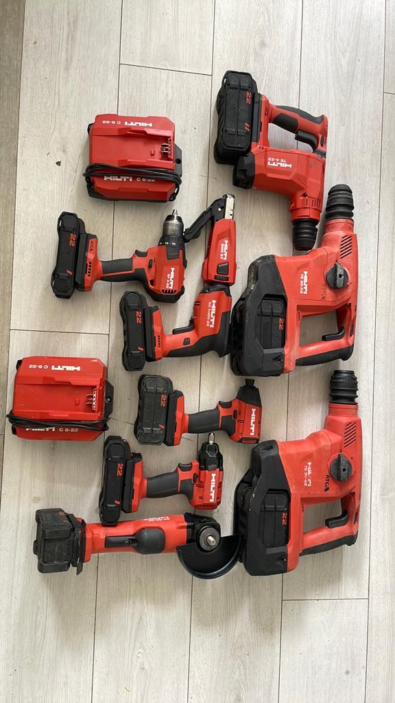 HILTI nuron set zi goed als nieuw, Ophalen of Verzenden, Zo goed als nieuw, Boormachine