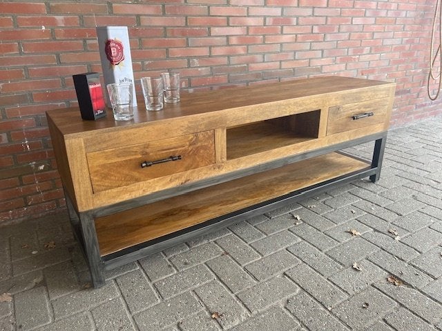 Tv-dressoir 160 cm breed mangohout en metaal  voorraad actie, Huis en Inrichting, Overige houtsoorten, 1 of 2 laden, 150 tot 200 cm