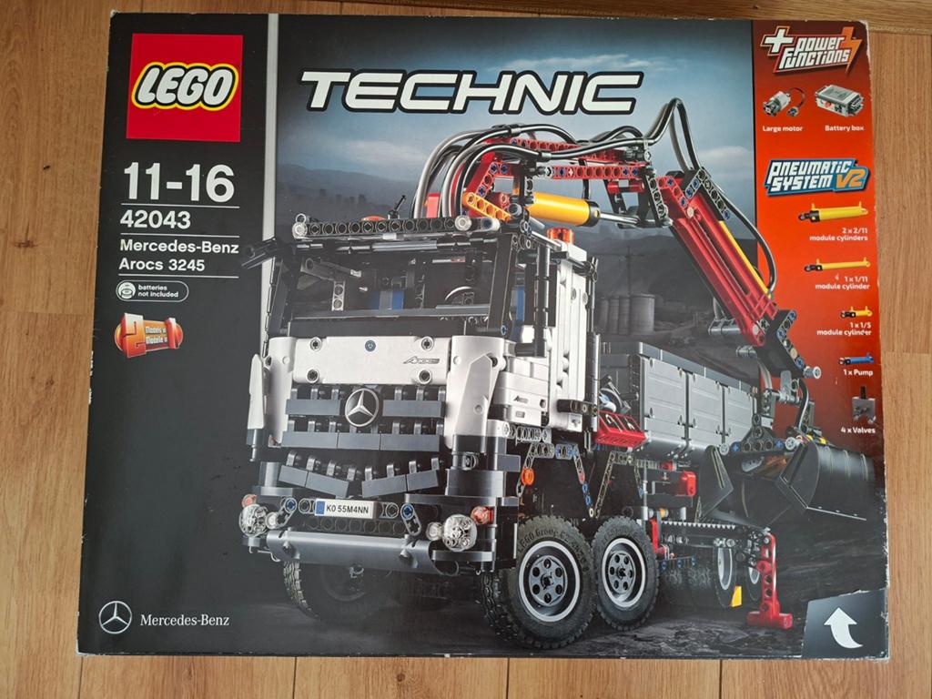Technisch lego - Mercedes Benz vrachtwagen compleet!, Kinderen en Baby's, Speelgoed | Duplo en Lego, Ophalen, Zo goed als nieuw