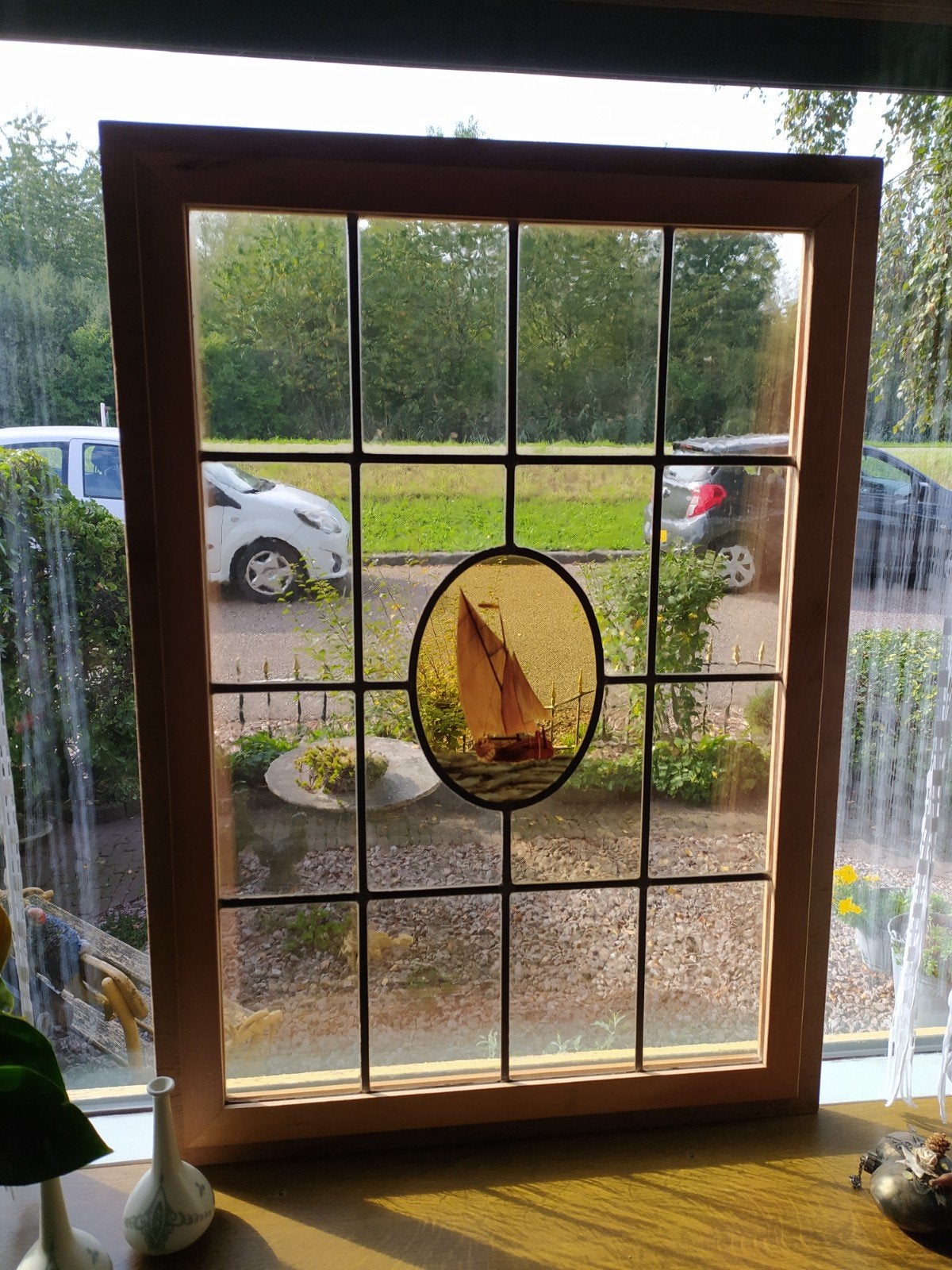 prachtig glas in lood raam, met oude botter als middelpunt!, Ophalen, Gevelraam of Ruit, Gebruikt, Minder dan 80 cm