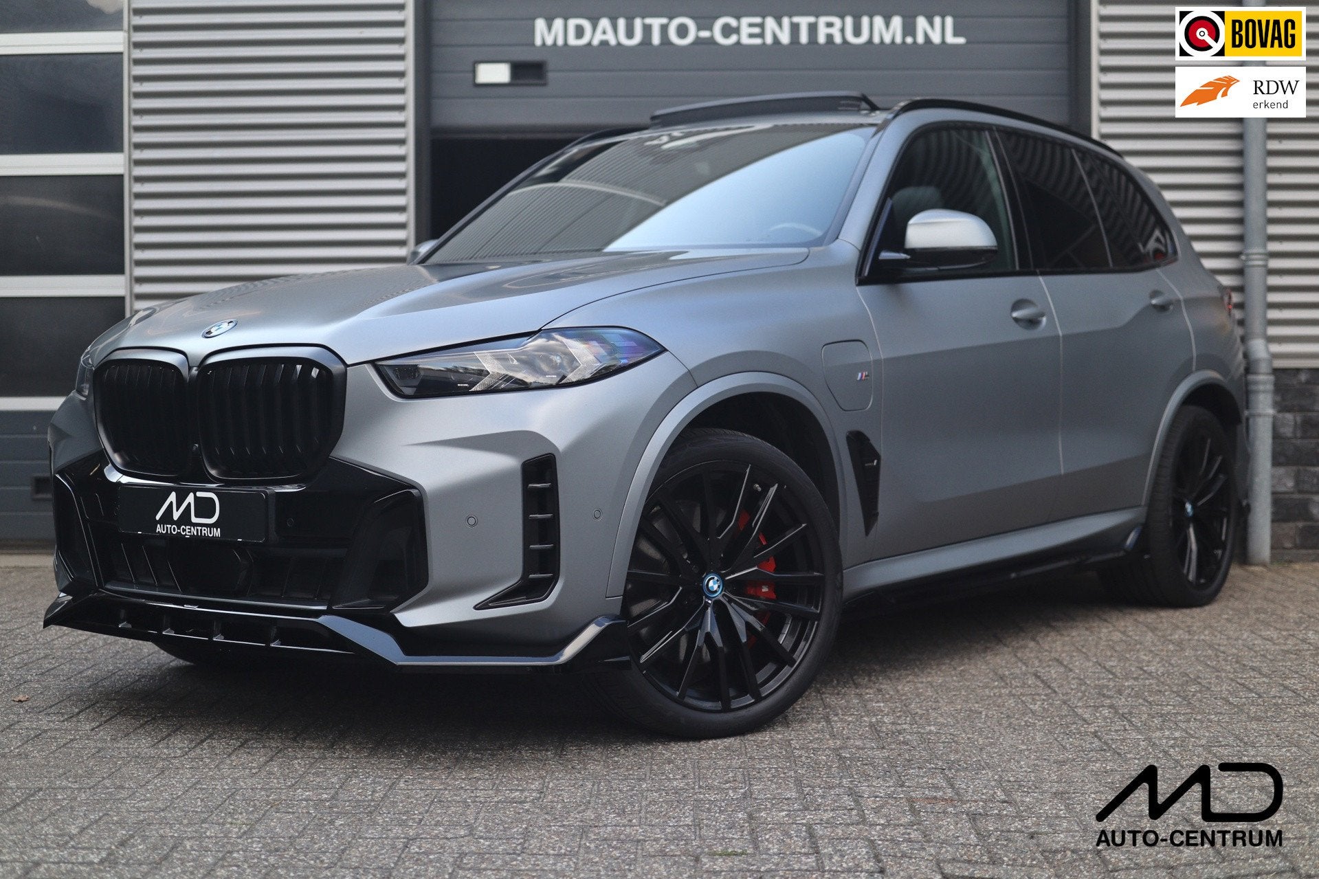 BMW X5 XDrive50e M-Sport Pro| Frozen Grey| 22 inch| Maxton|, Automaat, Gebruikt, Bedrijf, 489 pk