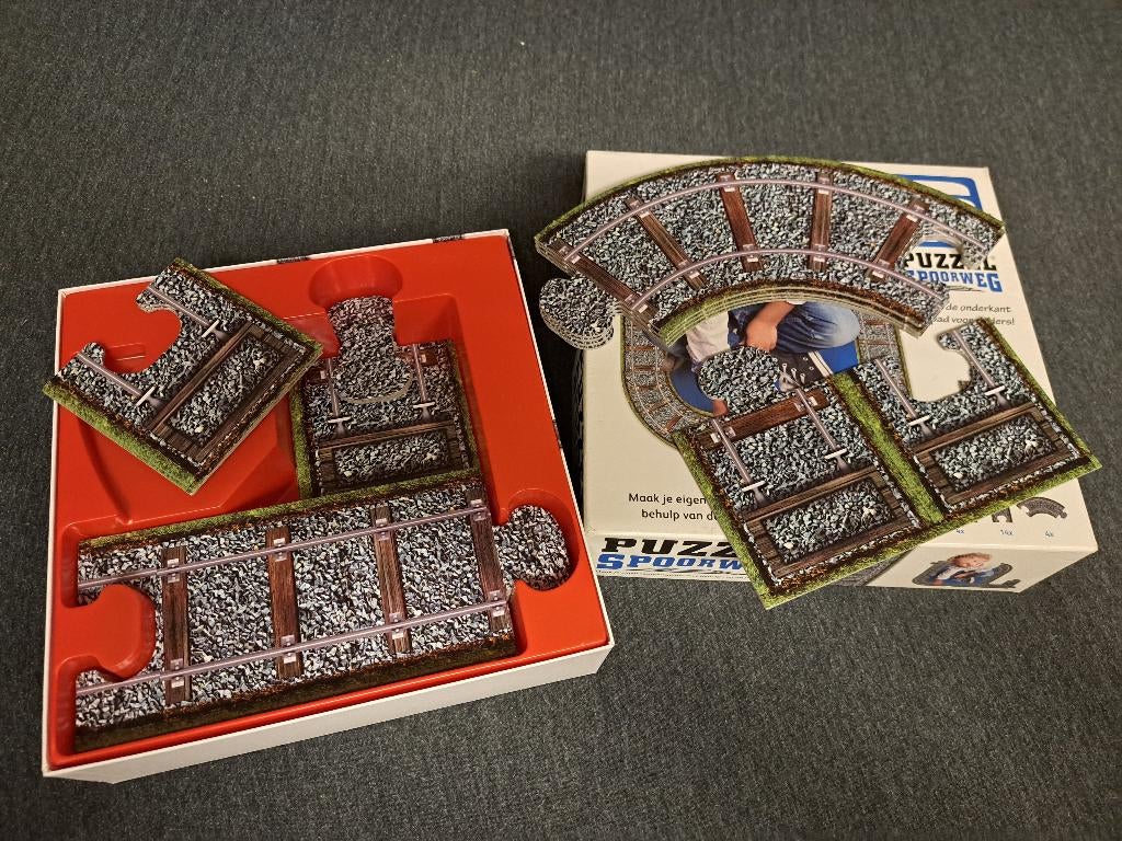 Spoorweg puzzel, Verzenden, 10 tot 50 stukjes, Zo goed als nieuw, 4 tot 6 jaar