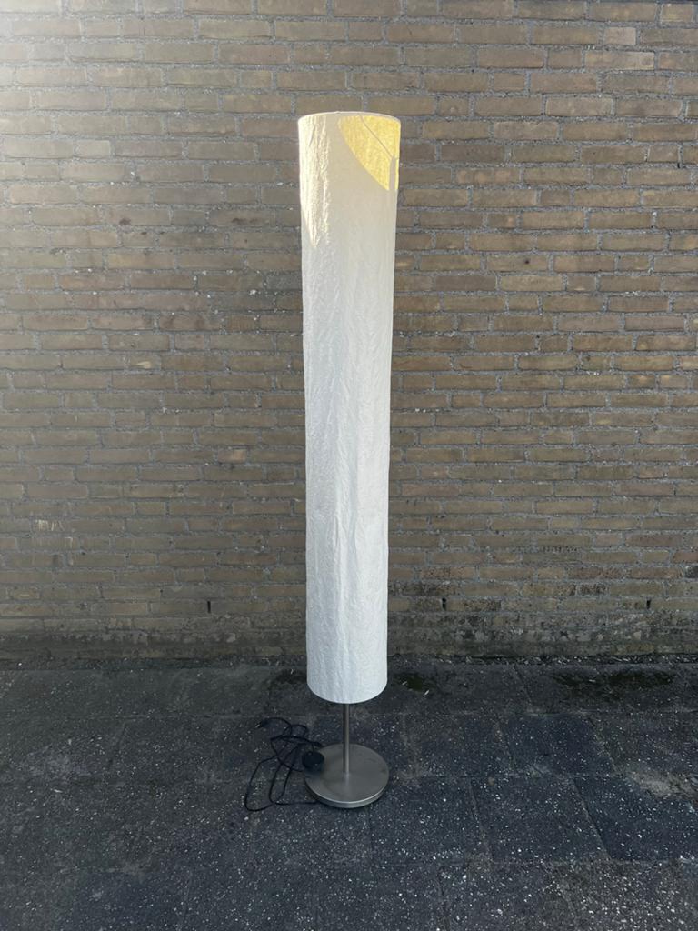 Vintage IKEA Skyar vloerlamp met papieren kap, Huis en Inrichting, Lampen | Vloerlampen, Ophalen, Overige materialen, Scandinavisch
