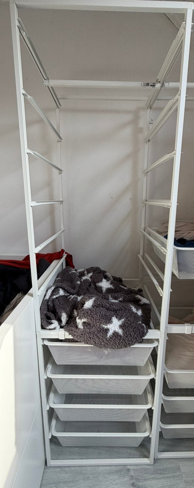 Ikea Jonaxel open kledingkast, Ophalen, Minder dan 50 cm, Zo goed als nieuw, Met lade(s)