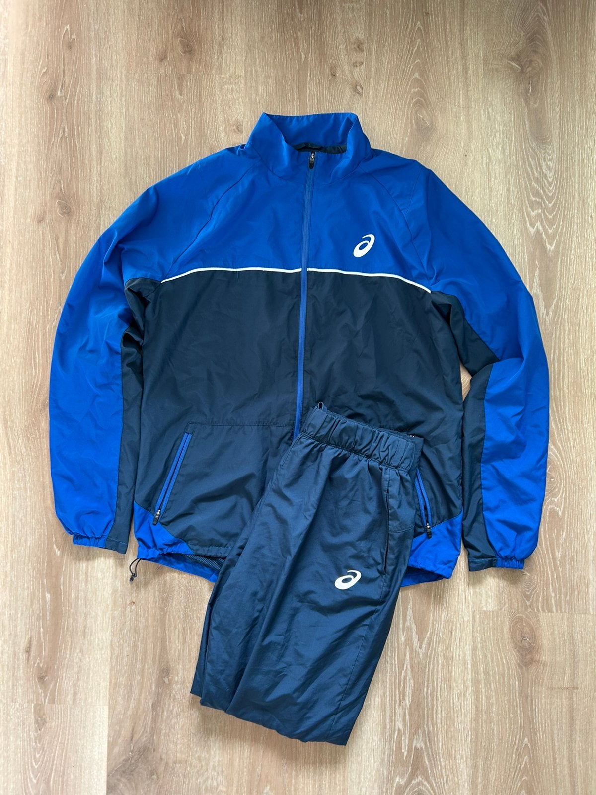 Asics trainingspak blauw  Maat M, Asics, Ophalen of Verzenden, Asics, Algemeen