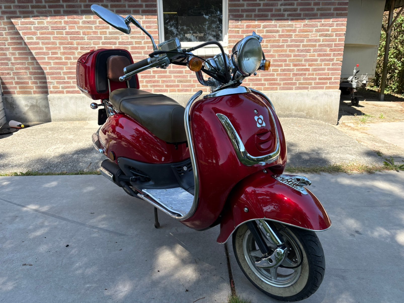 Agm Retro Snor Scooter rood, Fietsen en Brommers, Snorfietsen en Snorscooters, Gebruikt, Benzine, Ophalen, Overige merken