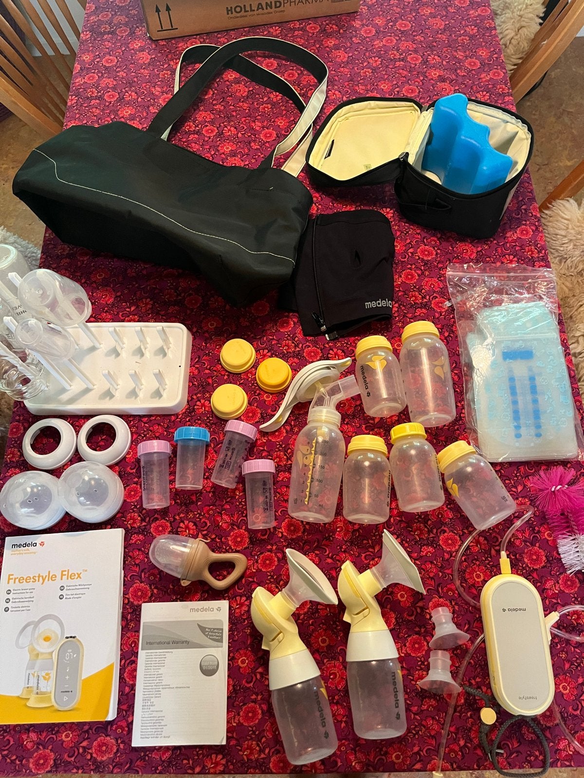 Medela Freestyle kolfapparaat met veel accessoires, Ophalen, Gebruikt, Medela, Borstkolf