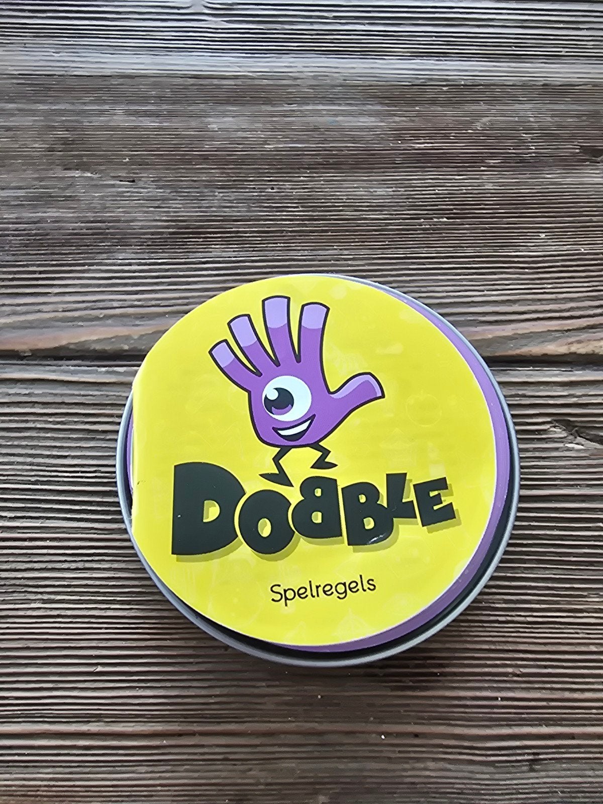 Dobble - Het snelle observatiespel voor iedereen!, Hobby en Vrije tijd, Drie of vier spelers, Ophalen of Verzenden, Gebruikt, Asmodee