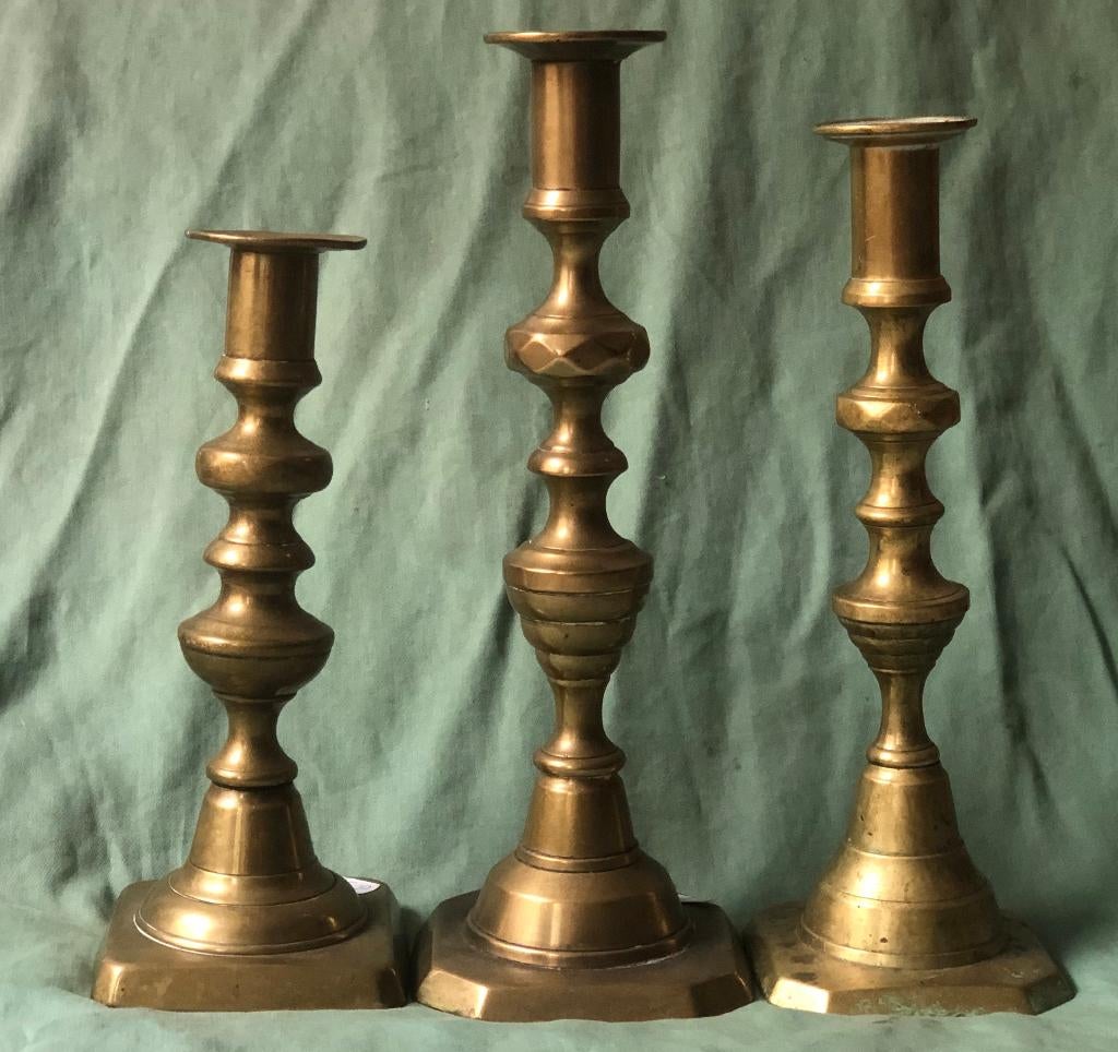 3 antieke Engelse koperen kandelaars, Antiek en Kunst, Antiek | Kandelaars, Ophalen of Verzenden, Koper of Brons