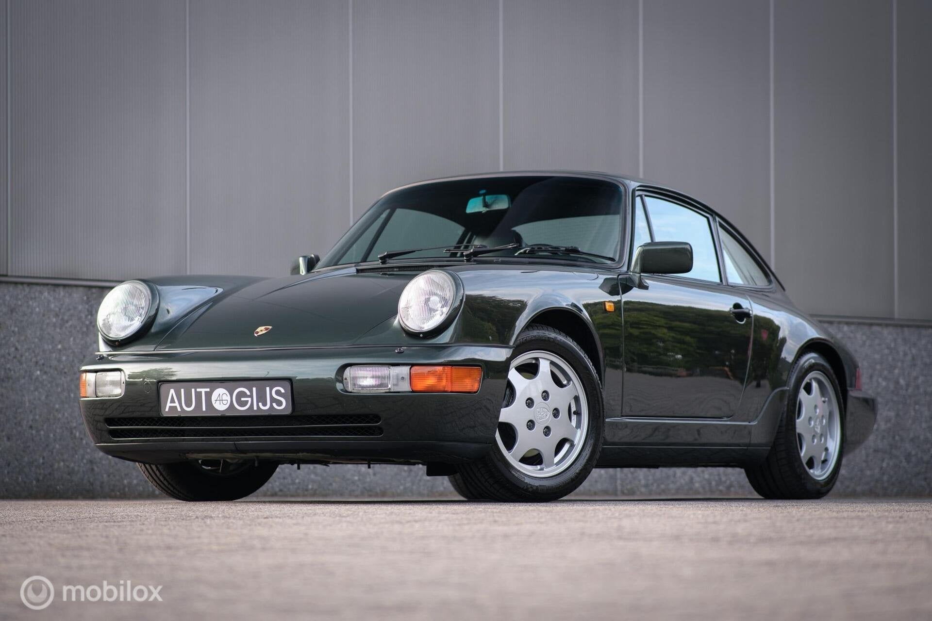 Porsche 911 Carrera 2 Coupe 3.6 | Oakgrün Metallic | 964 |, Automaat, Achterwielaandrijving, Gebruikt, Zwart