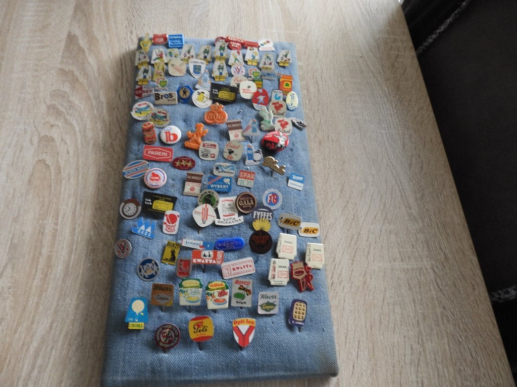 Grote collectie vintage speldjes - meer dan 100 stuks, Ophalen of Verzenden, Gebruikt, Overige onderwerpen, Speldje of Pin