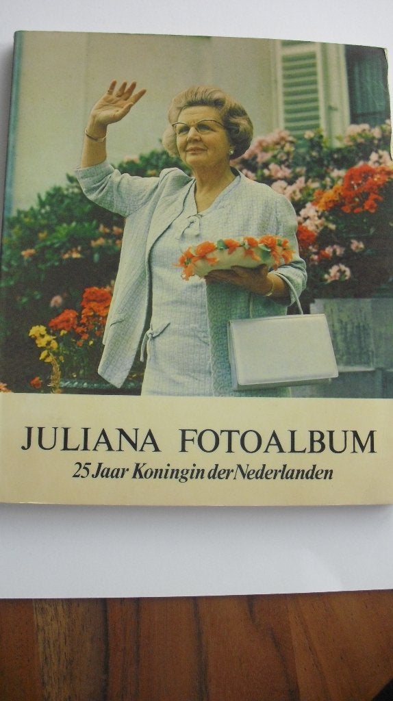 Juliana fotoalbum, Verzenden, Gebruikt, Tijdschrift of Boek