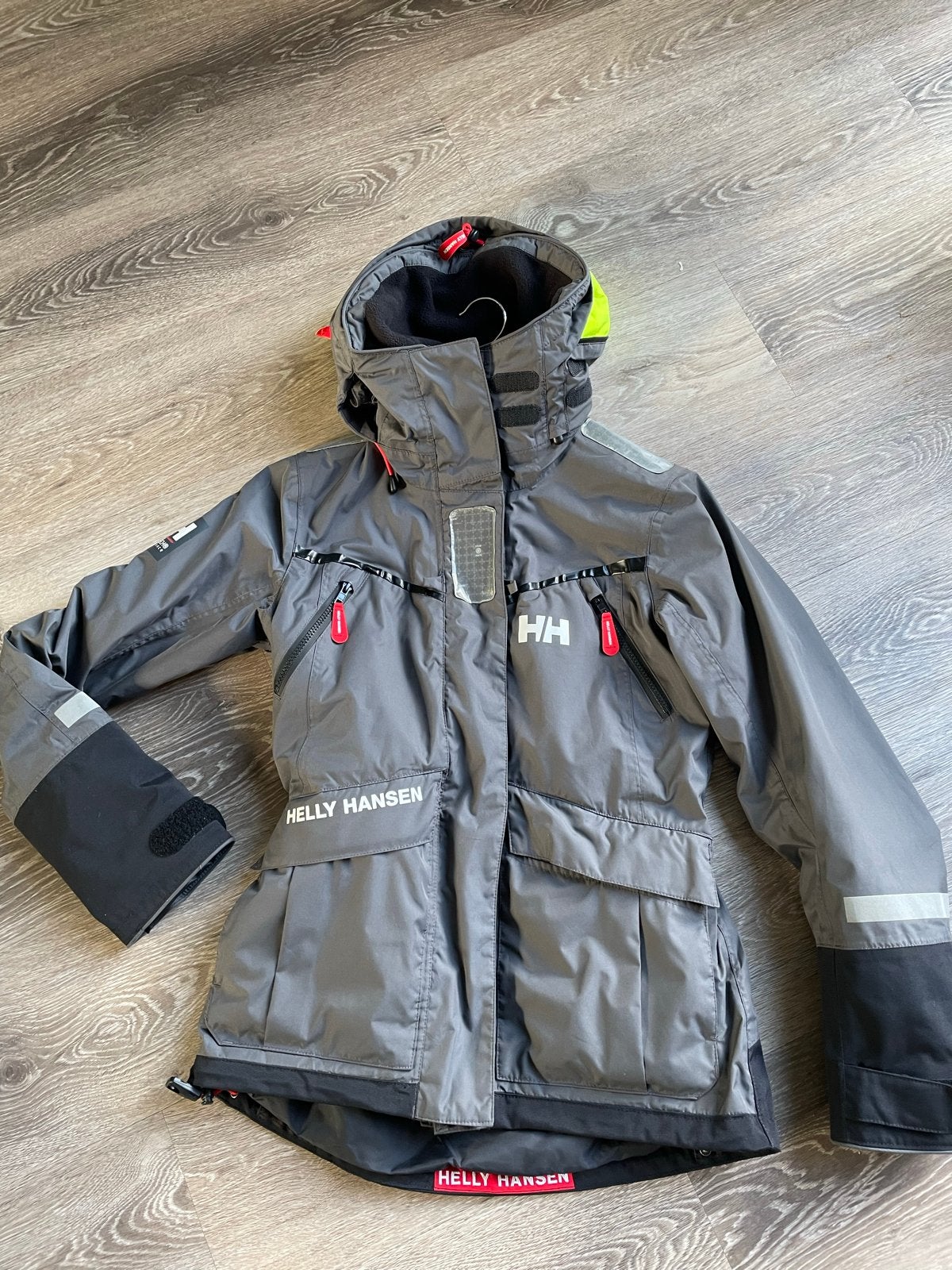 Helly Hansen Dames Zeiljas North Atlantic Maat XS Grijs, Ophalen of Verzenden, Zo goed als nieuw, Dame, Zeiljack