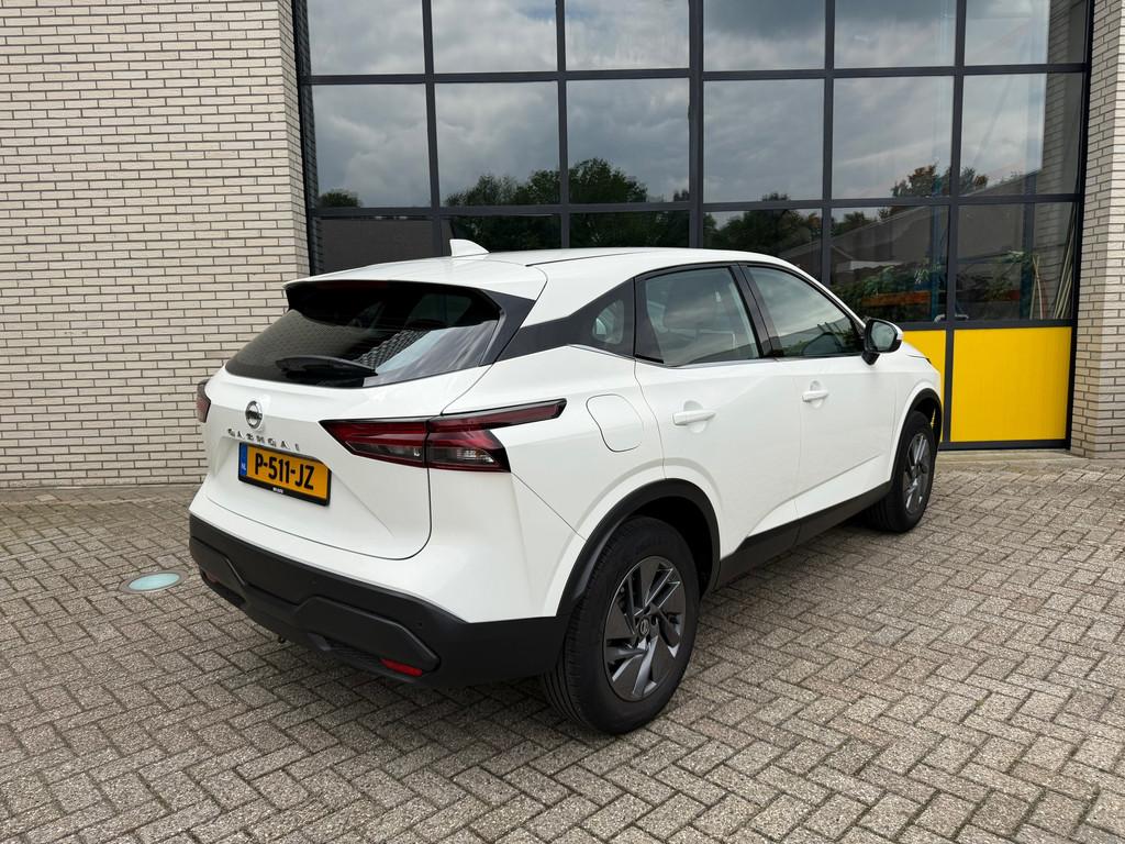 Nissan Qashqai 140PK 1ste eigenaar, trekhaak & adaptieve cru, Voorwielaandrijving, 1304 kg, Stof, Gebruikt