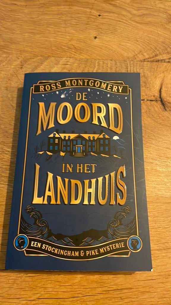 Ross Montgomery - De moord in het landhuis, Ophalen of Verzenden, Zo goed als nieuw, Ross Montgomery