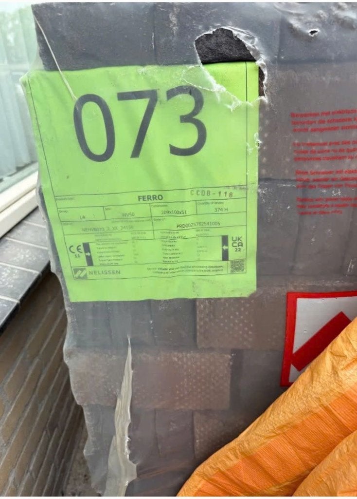 Zwarte metselstenen, Ophalen, Nieuw, Bakstenen